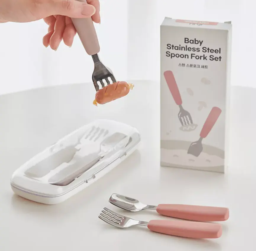 Bộ Muỗng Nĩa Bằng Thép Không Gỉ Cho Bé Ăn Dặm Tự Chỉ Huy Firgi Hàn Quốc (Kèm Hộp Đựng)